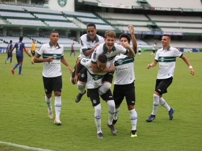 Jogadores do Coritiba que seguem na Copa do Brasil sub-20 (foto: Divulgao/Coritiba)