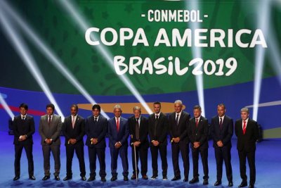 Treinadores das selees no sorteio dos grupos da Copa Amrica Brasil 2019, na Cidade das Artes, no Rio de Janeiro. - Fernando Frazo/Agncia Brasil