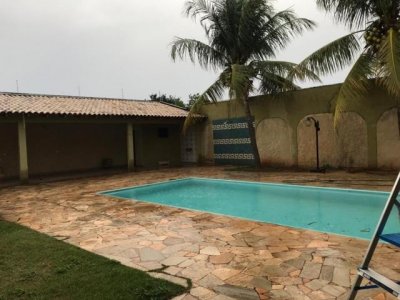 Imvel com piscina e aluguel de R$ 5 mil na Vila Bandeirantes. (Foto: Divulgao/PF)