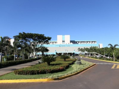 Santa Casa de Campo Grande, onde Robson Santa passou por cirurgia e se recupera (Foto: Paulo Francis/Arquivo)
