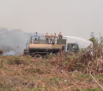 Combate ao fogo no Pantanal - Foto Adriano Genova