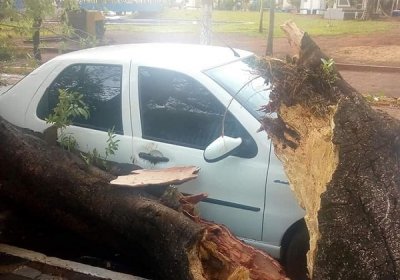 Ontem chuva provocou estragos em Aquidauana - Foto rede social