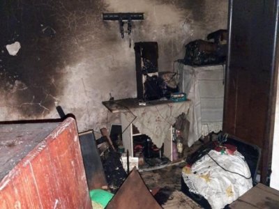 Casa ficou destruda pelas chamas no bairro Cervejaria, em Corumb. (Foto: Divulgao/Corpo de Bombeiros)