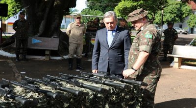 Fuzis sero utilizados pela Tropa de Choque da Polcia Militar e viatura semirreboque pelo Corpo de Bombeiros Militar