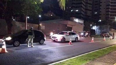 Blitz foi realizada ontem  noite nos altos da Afonso Pena  - CREDITO: CAMPO GRANDE NEWS