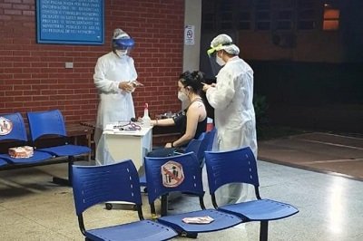 Voluntria de Mato Grosso do Sul dos testes da vacina chinesa Coronavac recebe dose - Divulgao