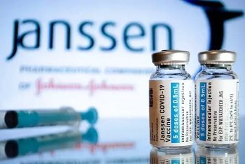Frascos da vacina da Janssen que so aplicadas em apenas uma dose contra a covid. (Foto: Divulgao)