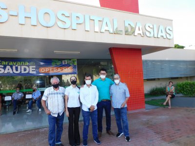 Deputado Maral Filho com equipe da direo do Hospital da Sias