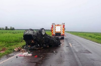 Carro capotou e gestante de 36 anos morreu - Reproduo/Da Hora Bataguassu