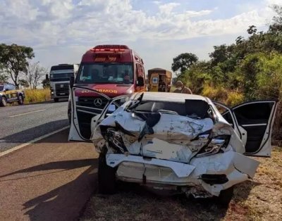 Acidente aconteceu na manh desta quinta-feira (4). (Foto: Rones Czar/ Alvorada Informa)