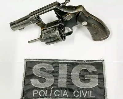 Arma utilizada por mulher para matar filho de ex-vereador. (Foto: Divulgao PC/MS)