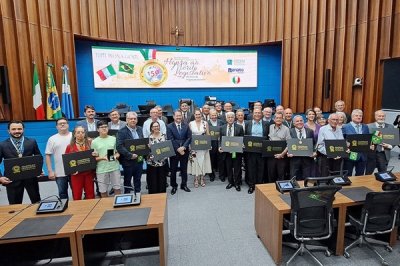 Os homenageados com a Medalha e Diploma de Honra ao Mrito Legislativo