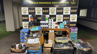 Produtos apreendidos por policiais do DOF. (Foto: Divulga��o)