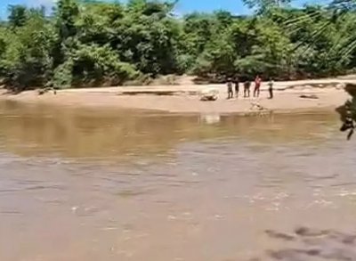 Regi�o onde foram feitas buscas pelos bombeiros. (Foto: Idest)