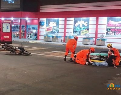 V�tima da colis�o foi atendida pelo Corpo de Bombeiros. (Foto: Reprodu��o/Coxim Agora)