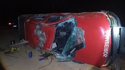 Viatura ficou destru�da ap�s o acidente durante o deslocamento para a ocorr�ncia (Foto: Divulga��o/Corpo de Bombeiros)